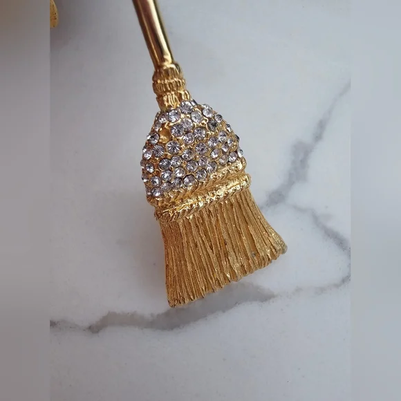 R. Mandle Gold Tone Broom and Dustpan Brooch Very Rare